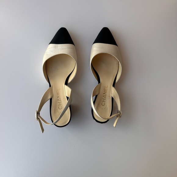 CHANEL metallic Slingback heel. Perfect condition. - Picture 4 of 16